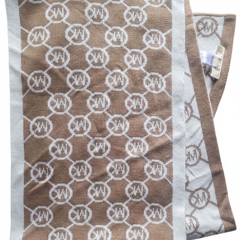 MICHAEL Michael Kors Tan and White Knit Scarf